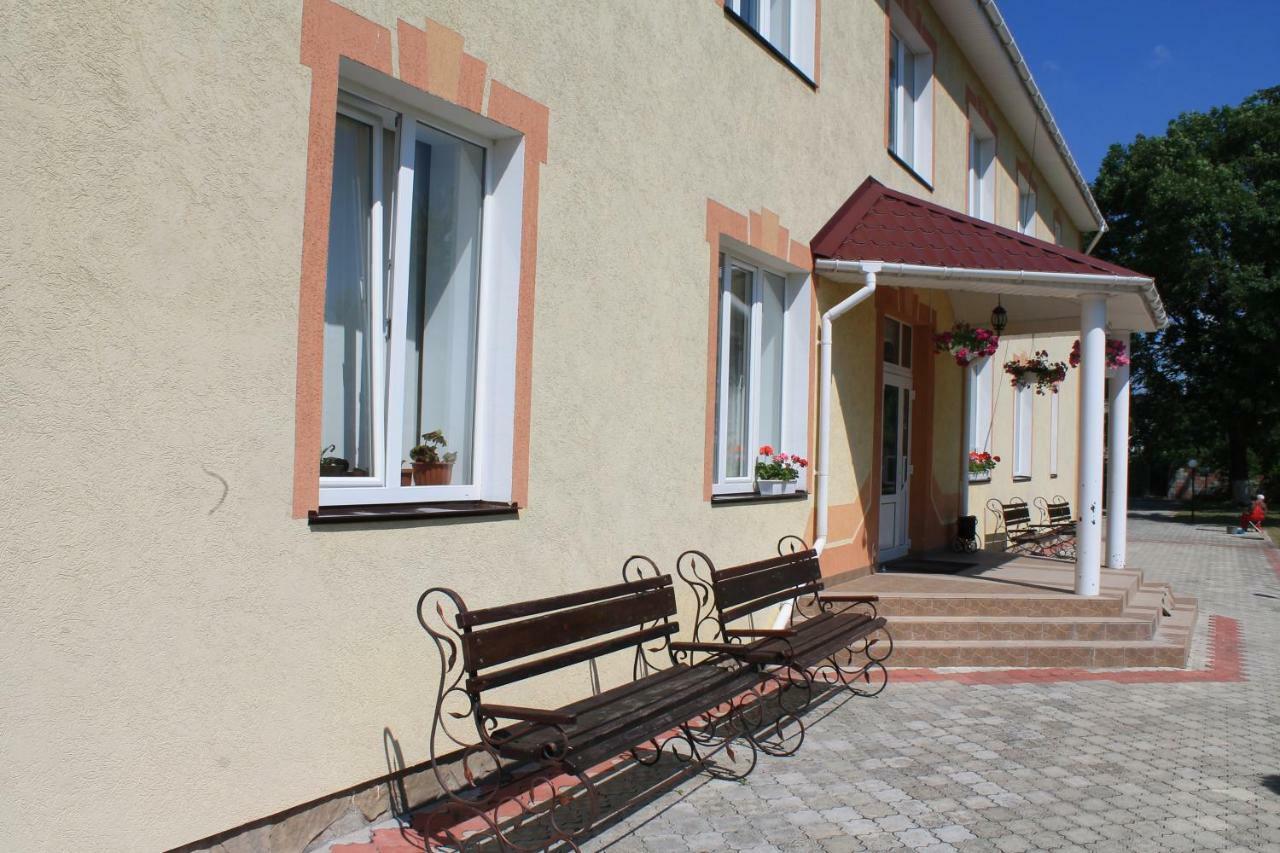 Hôtel Kremin à Kremenetsʼ Extérieur photo