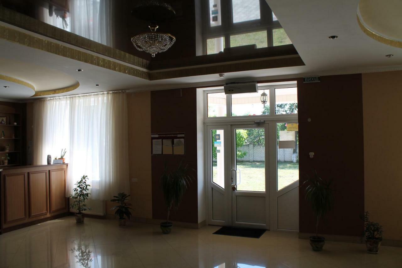 Hôtel Kremin à Kremenetsʼ Extérieur photo