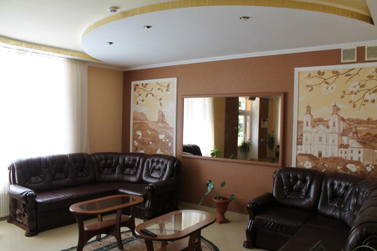 Hôtel Kremin à Kremenetsʼ Extérieur photo