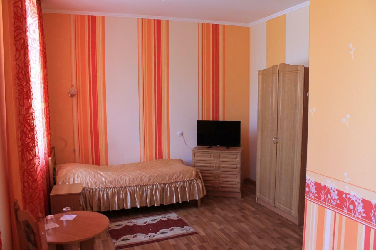Hôtel Kremin à Kremenetsʼ Extérieur photo