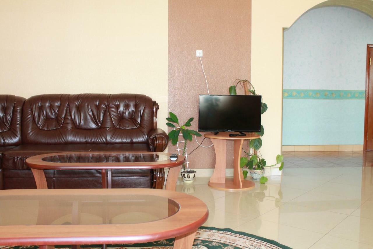 Hôtel Kremin à Kremenetsʼ Extérieur photo