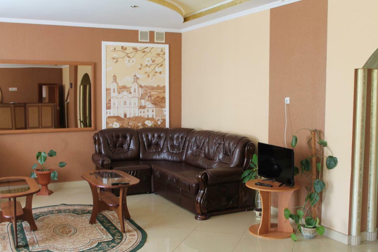 Hôtel Kremin à Kremenetsʼ Extérieur photo