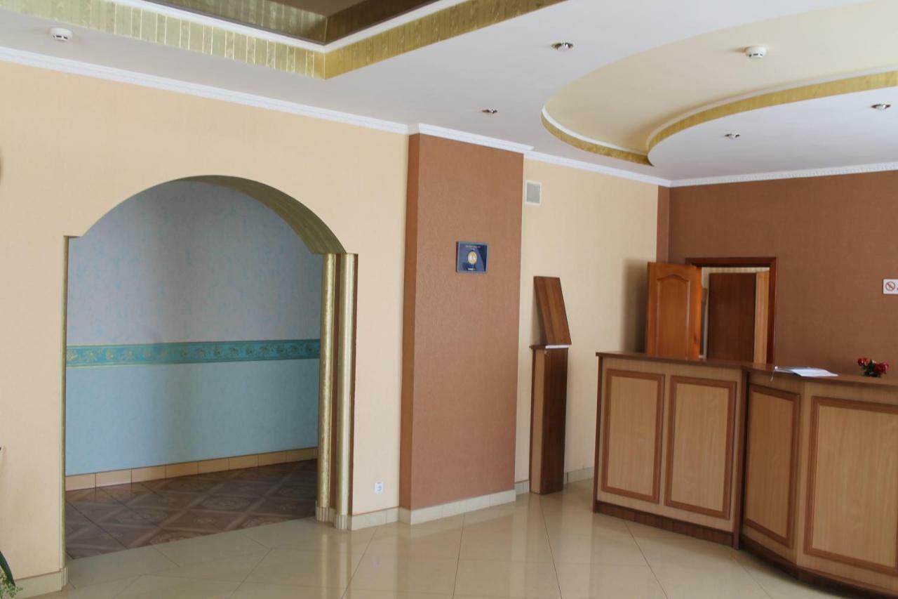 Hôtel Kremin à Kremenetsʼ Extérieur photo