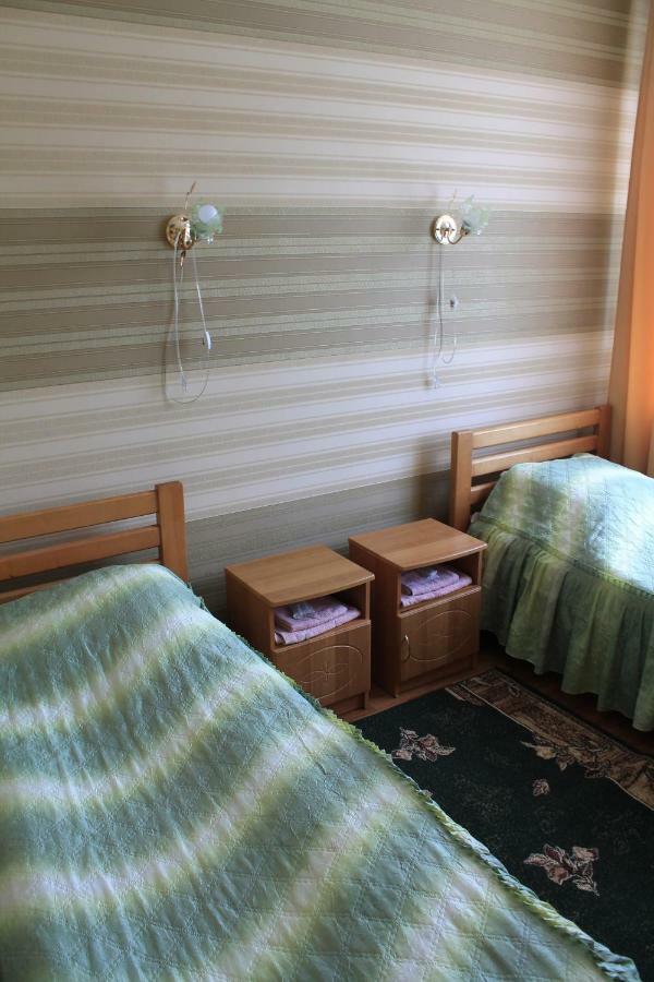 Hôtel Kremin à Kremenetsʼ Extérieur photo