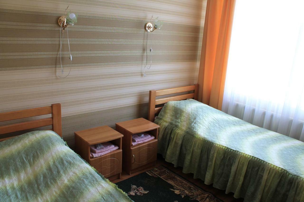 Hôtel Kremin à Kremenetsʼ Extérieur photo