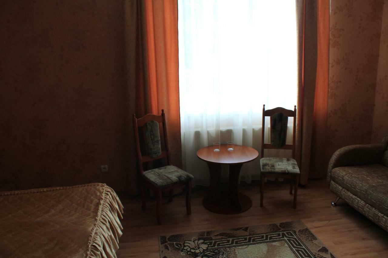Hôtel Kremin à Kremenetsʼ Extérieur photo