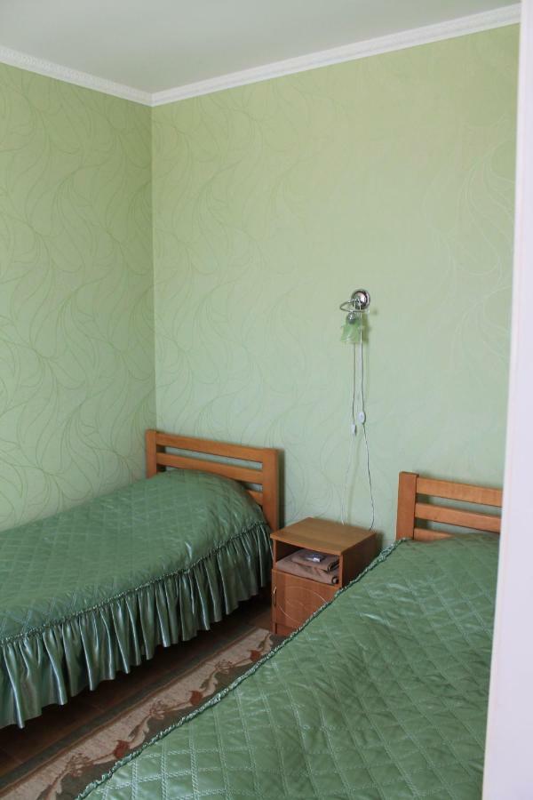Hôtel Kremin à Kremenetsʼ Extérieur photo