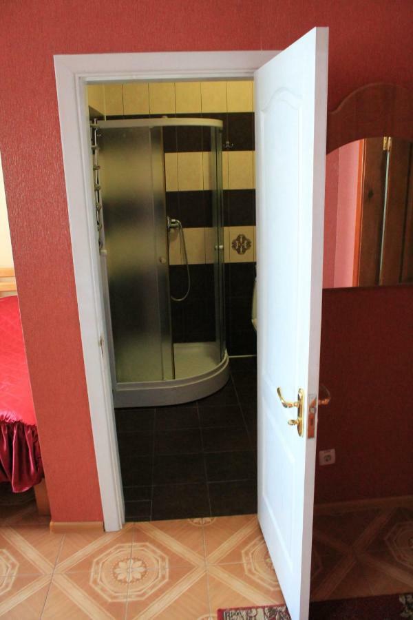 Hôtel Kremin à Kremenetsʼ Extérieur photo